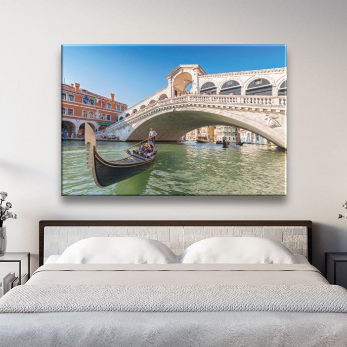 Cuadro Barco de Venecia en el canal - Pintura sobre lienzo