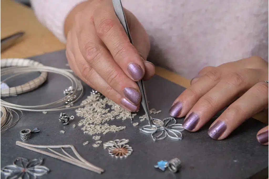 ¿Cómo se hacen los adornos de alambre? Uncategorized ¿Cómo se hacen los adornos de alambre? Uncategorized