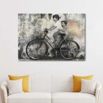 Tableau Graffiti avec un vélo. Bonne qualité, confortable, accrochée sur un mur au-dessus d'un canapé dans une maison