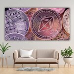 Tableau Pièces Ethereum en couleurs. Bonne qualité, original, accrochée sur un mur au dessus d'un canapé dans un salon