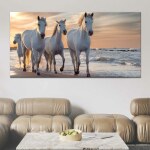 Tableau quatre chevaux blancs sur la plage Tableau Animaux Tableau Cheval