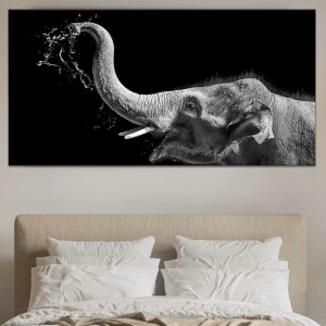 Tableau éléphant jouant avec de l'eau